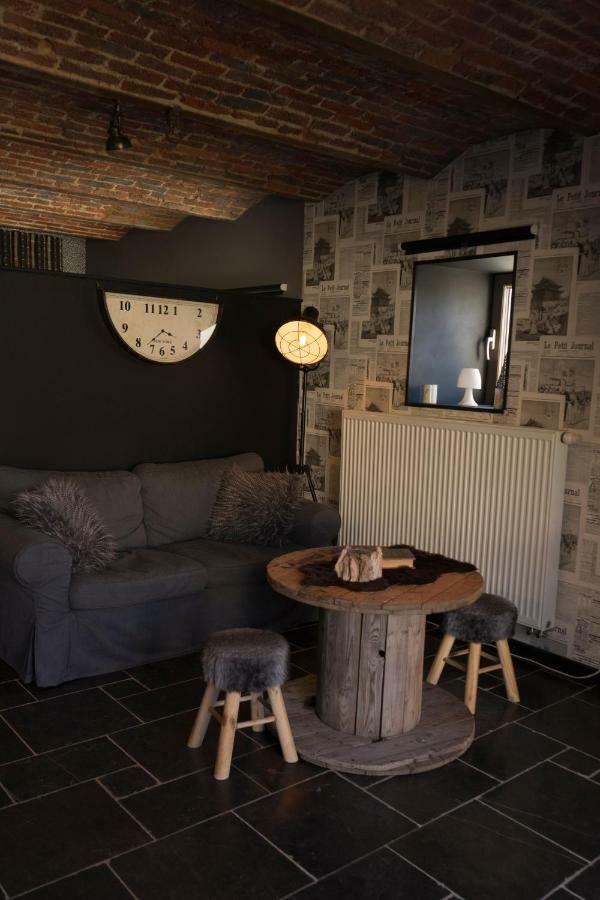 Gite De Corbion Loft2 Ciney Exterior foto